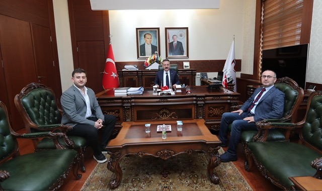 Dr. Mehmet Akif Ramazanoğlu ve Dr. Ferda Turan Valimiz Sayın Hüseyin Aksoy'u makamında ziyaret etti
